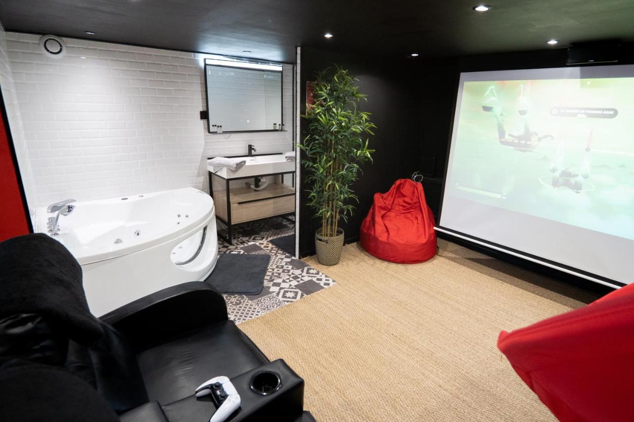 Capsule Cinema - Balneo Home Cinema Playstation 5 Valenciennes Eksteriør billede